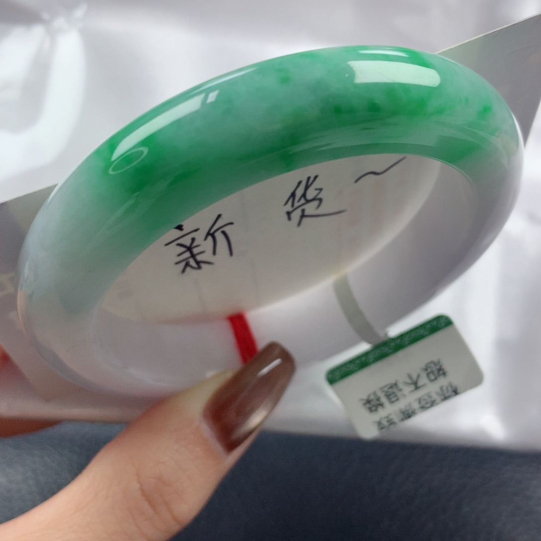未镶嵌手镯翡翠阳春白雪玉质细腻正圈55