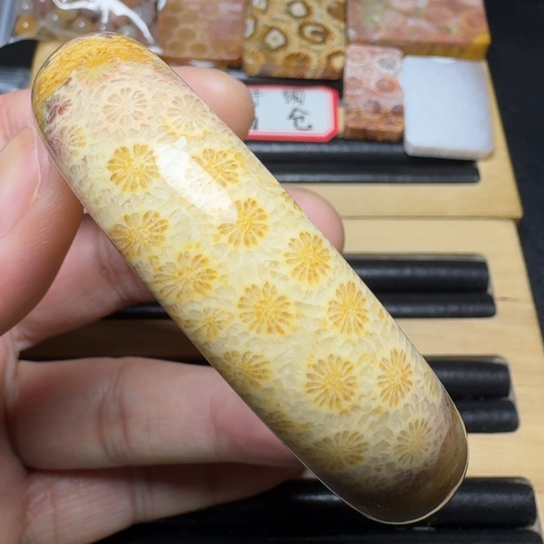 硅化玉纯天然色有机玉石未镶嵌59圈口