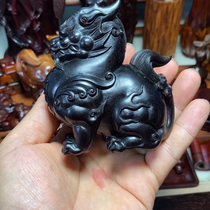 檀香紫檀（小叶紫檀）瑞兽东艺