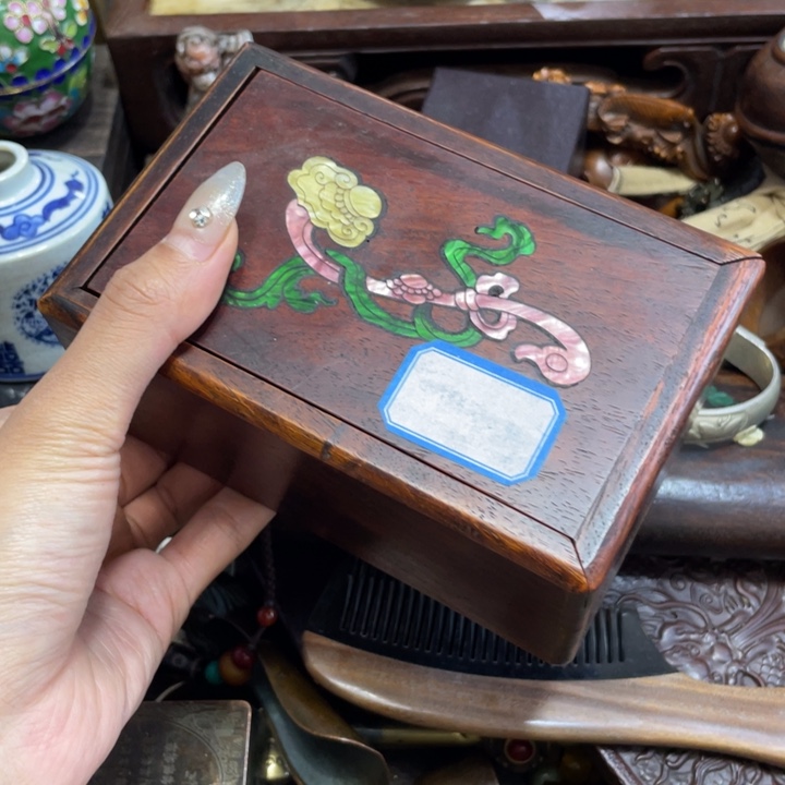 端景台紫檀木类木