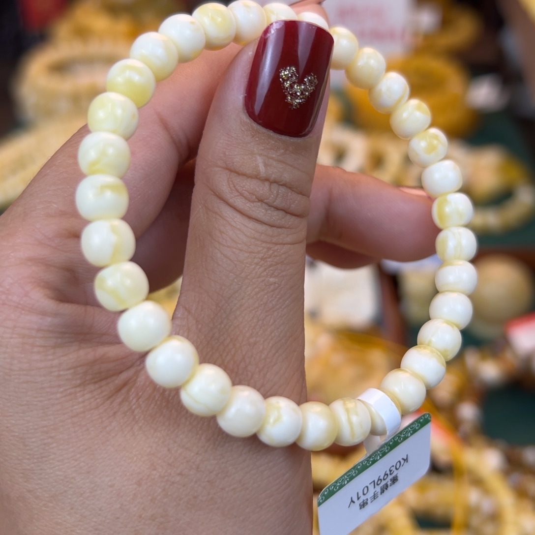 琥珀裸石未镶嵌jjjjjjjnnnnm