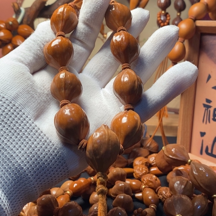 手串/手链橄榄核2.0三花铁盒