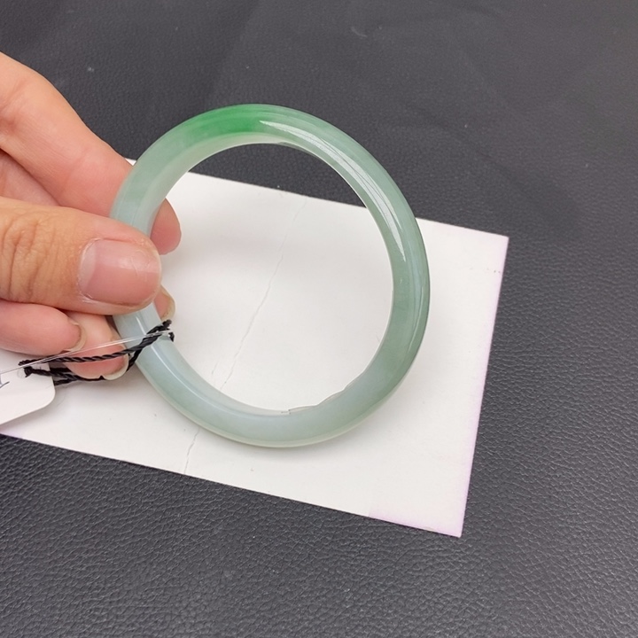 翡翠手镯未镶嵌55贵妃