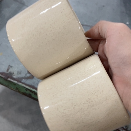 多肉绿植陶瓷花盆9.9包邮，有孔