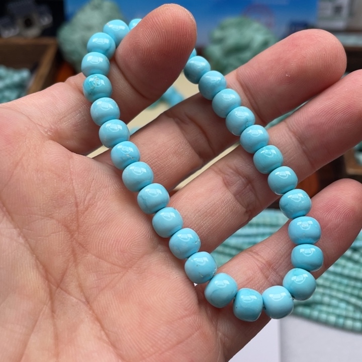 绿松石颈饰未镶嵌