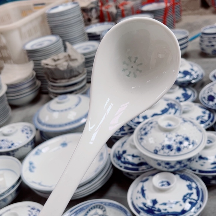 青花玲珑雪花雕刻大汤勺
