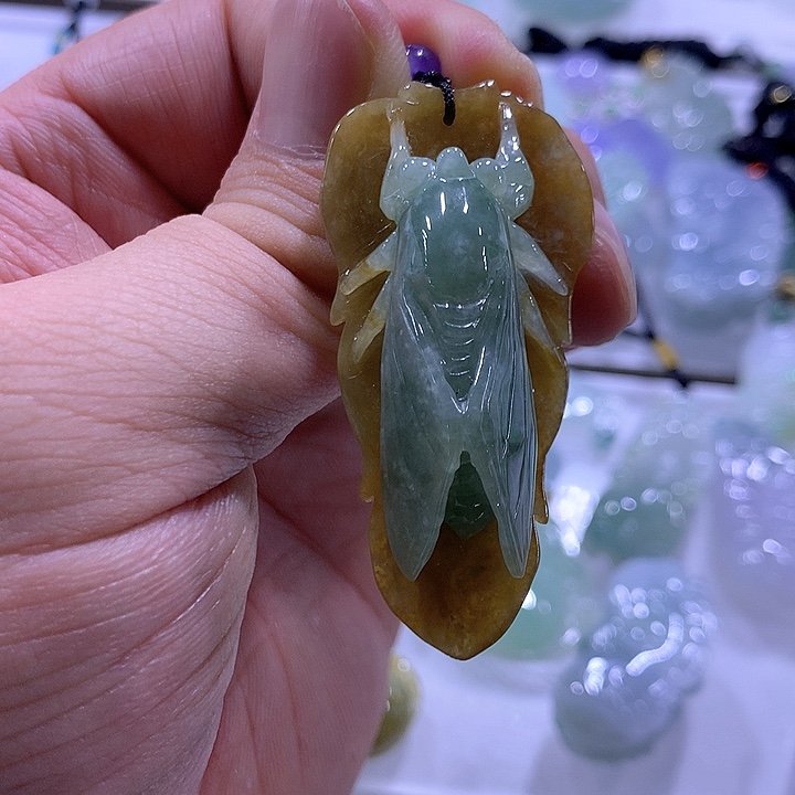 翡翠颈饰未镶嵌天然翡翠A货吊坠