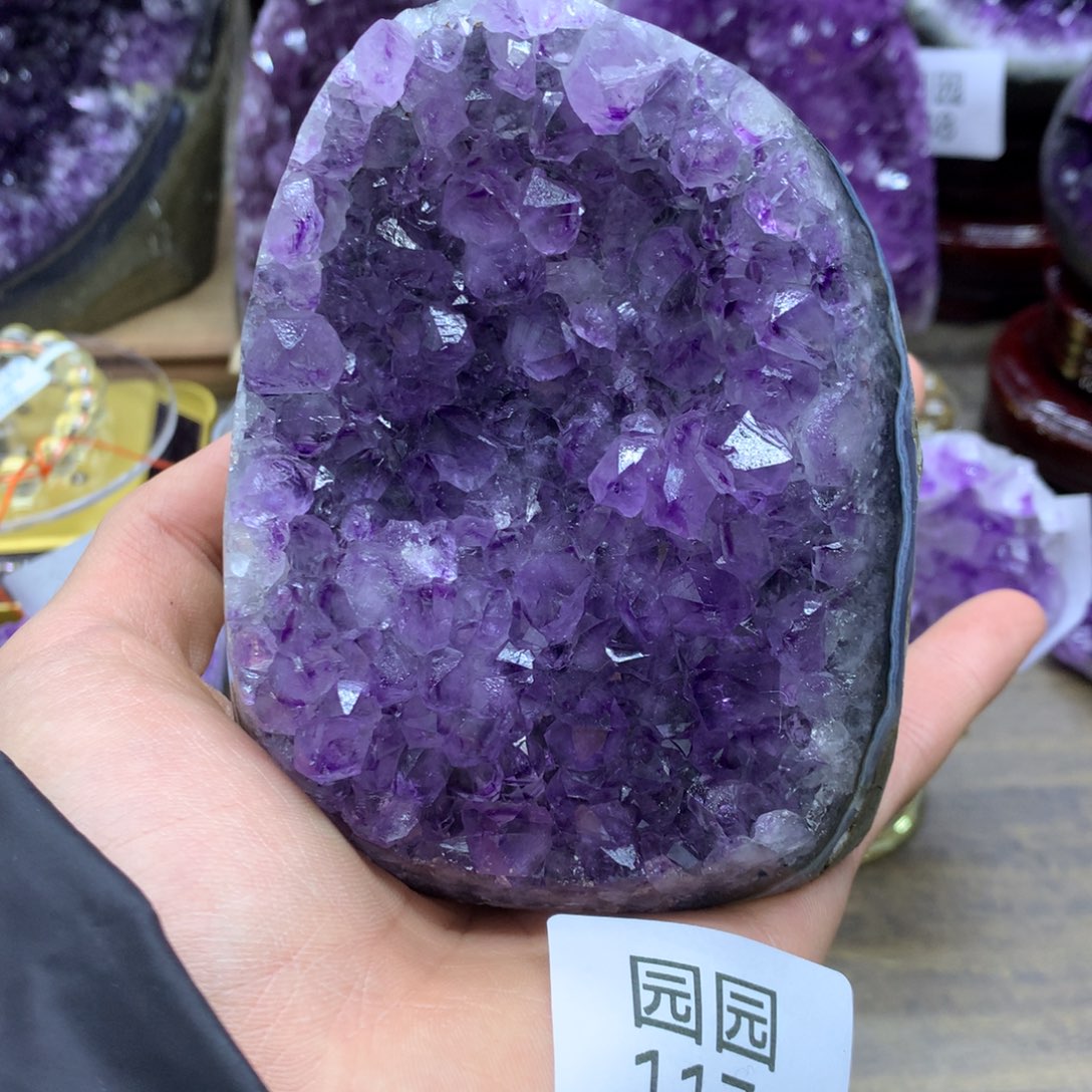 紫晶大型摆件（非配饰）未镶嵌