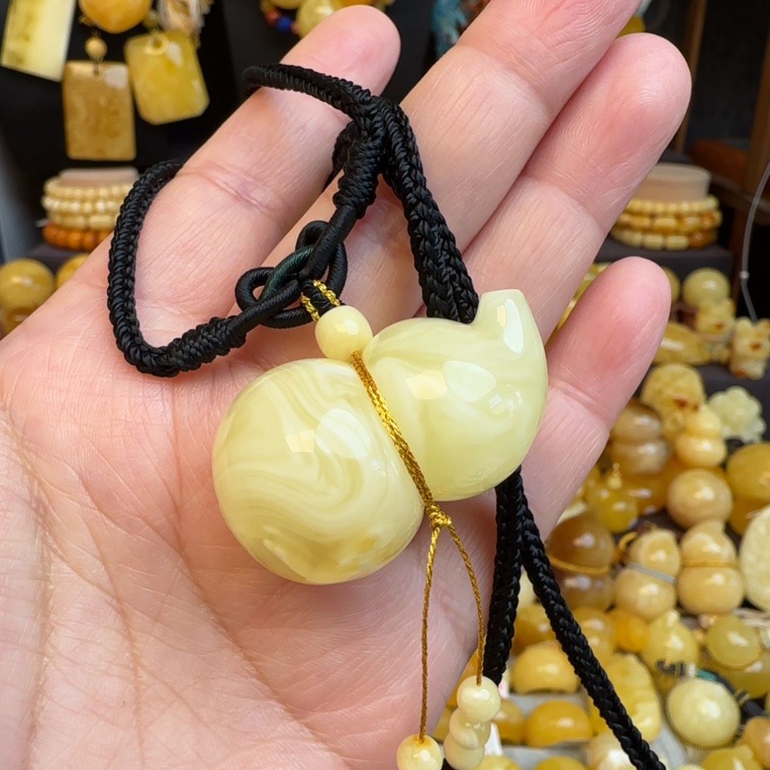琥珀未镶嵌套链不退换微瑕疵天然溶洞妖花蜜蜡葫芦吊坠
