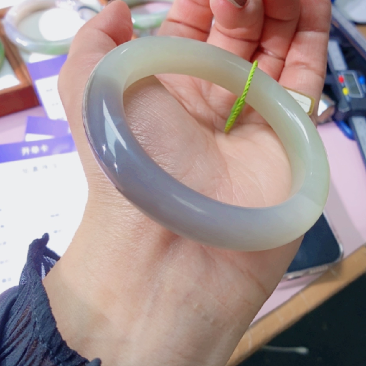 【闪购商品】未镶嵌手镯和田玉皓*