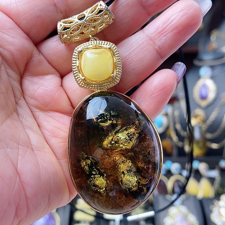 琥珀颈饰银S925镶嵌吊坠