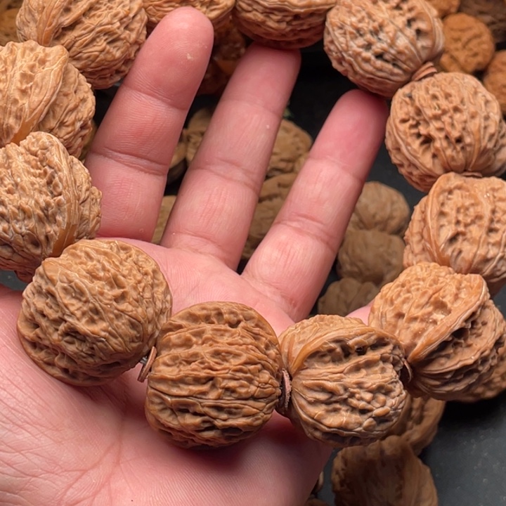 文玩核桃吊坠一*长1磨盘