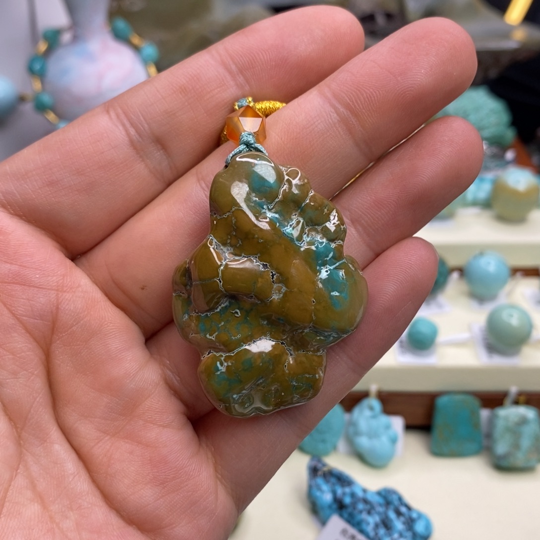 绿松石未镶嵌珠宝奇石