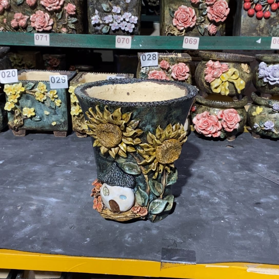 红陶青藤花器多肉花盆