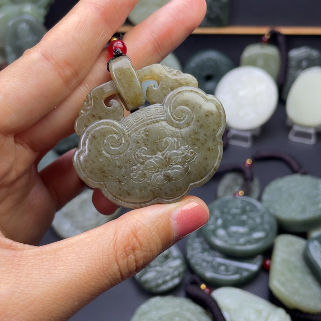 和田玉戒指未镶嵌