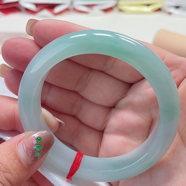 翡翠手镯未镶嵌缅甸翡翠手镯57圈