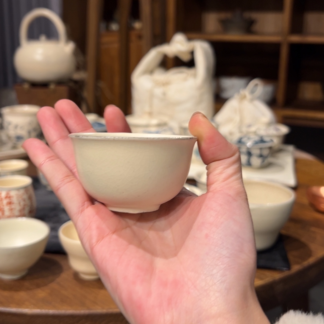 摆件陶瓷。     陶瓷。    