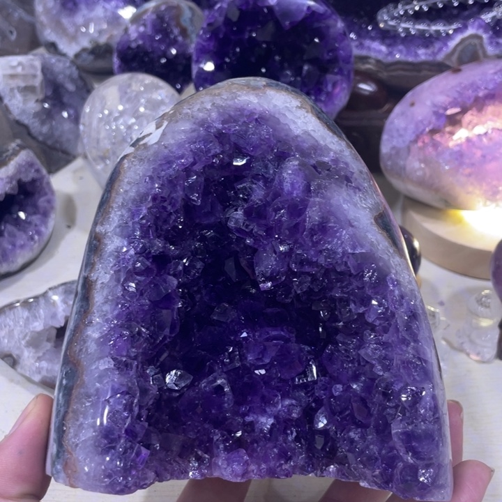 紫晶水晶摆件未镶嵌