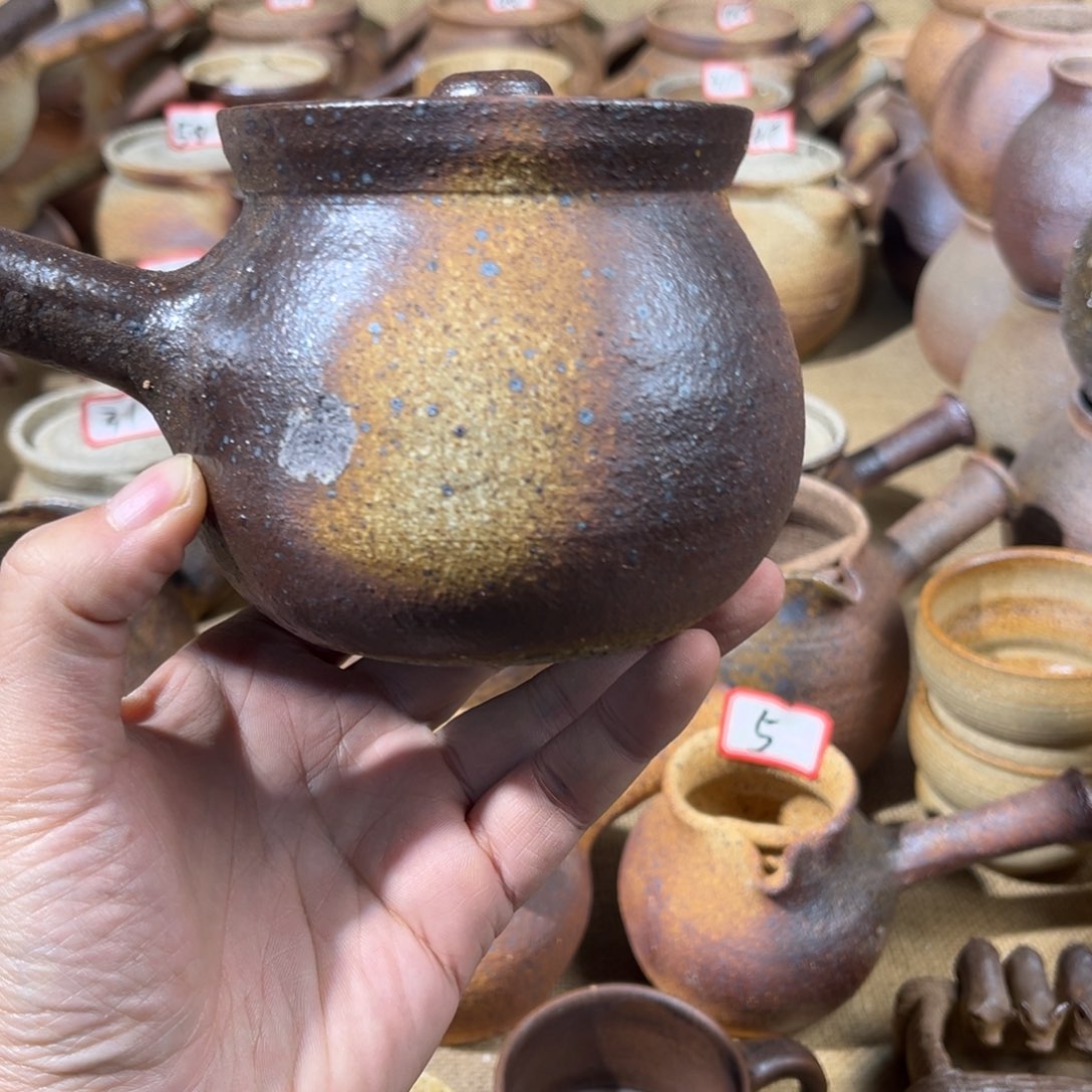 魏***诗原矿粗陶400毫升瑕疵008