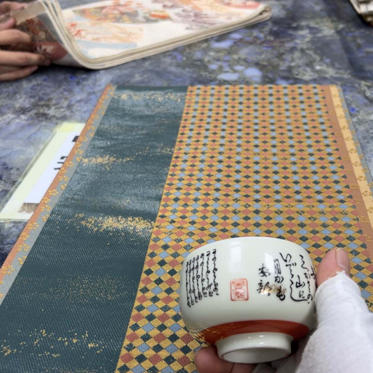 【闪购商品】酒****疯陶瓷马克杯带盖勺