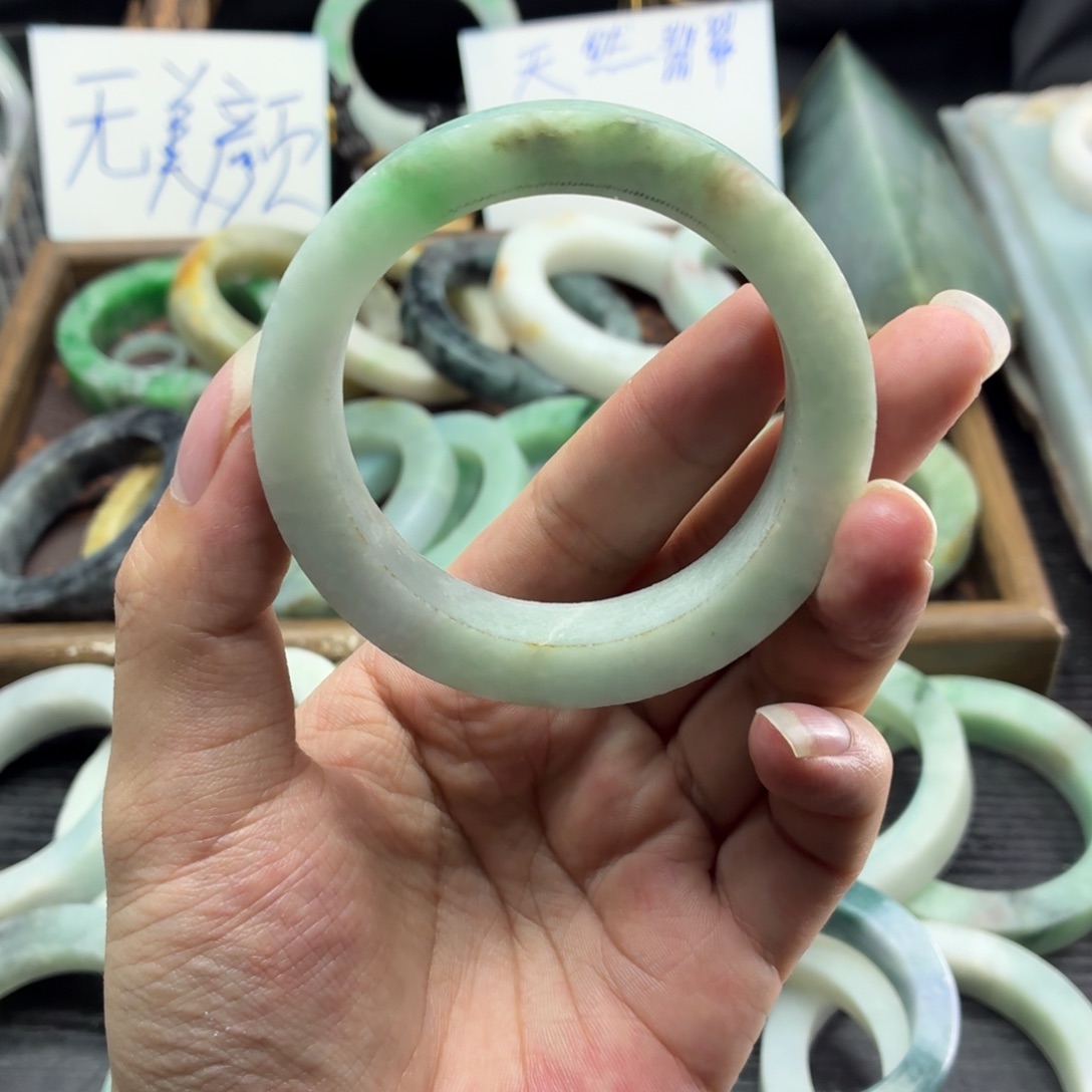 定制翡翠未镶嵌缅甸翡翠A货手镯毛胚定制