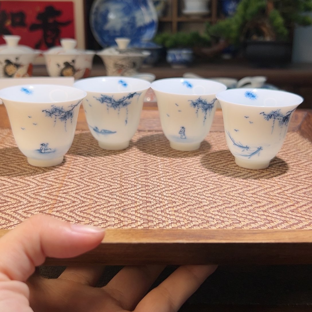 【闪购商品】手绘杯。                