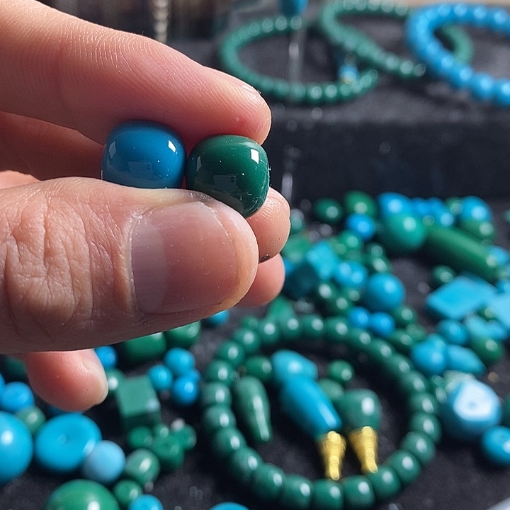 子***哥石英石磁石12老型蓝绿各一颗