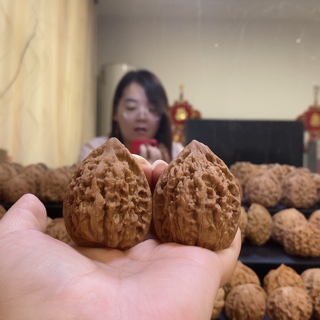把件文玩核桃刹***恒38蚂蚁王有水尖