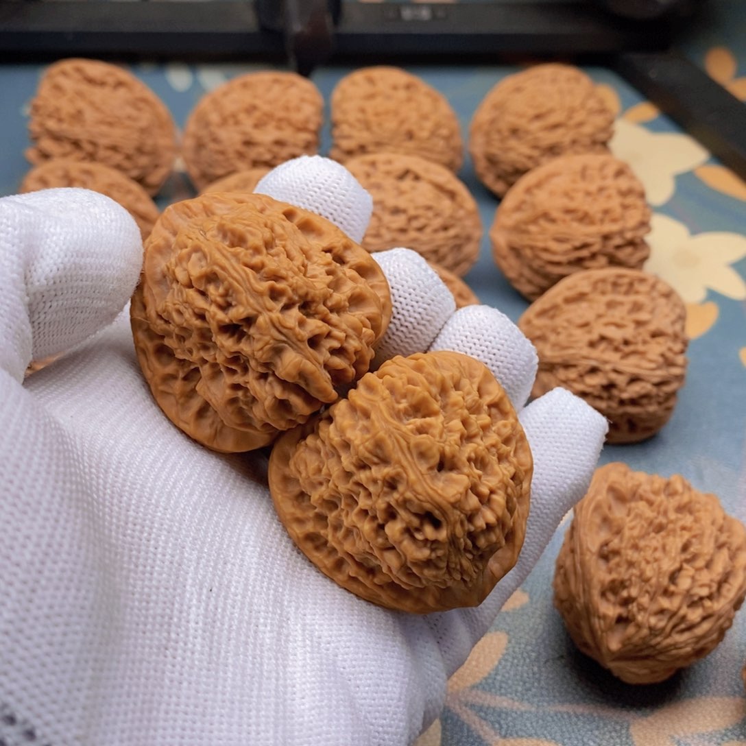 文玩核桃吊坠马**上文玩核桃