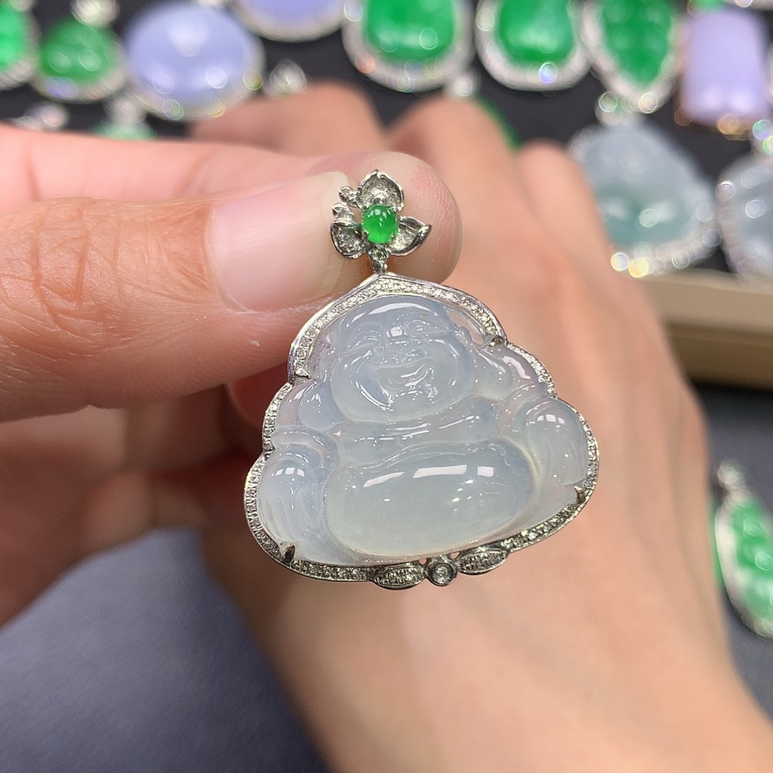 翡翠吊坠(赠链)18K金镶嵌