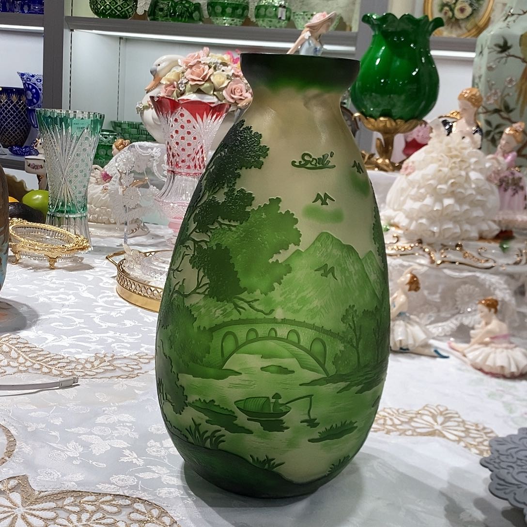 摆件Y228老料琉璃格雷花瓶