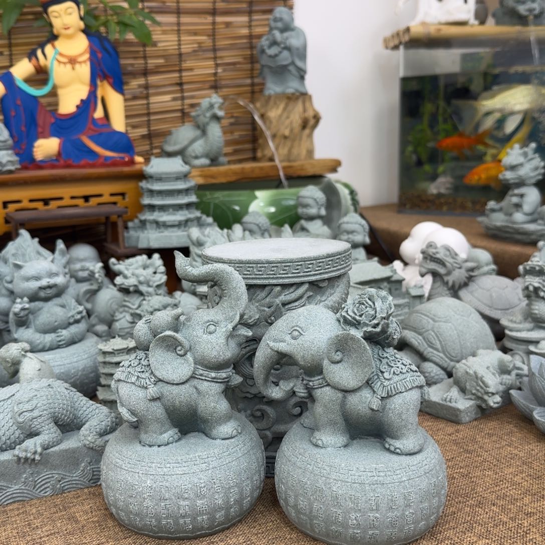 石材青砂石脚踩百福大象一对