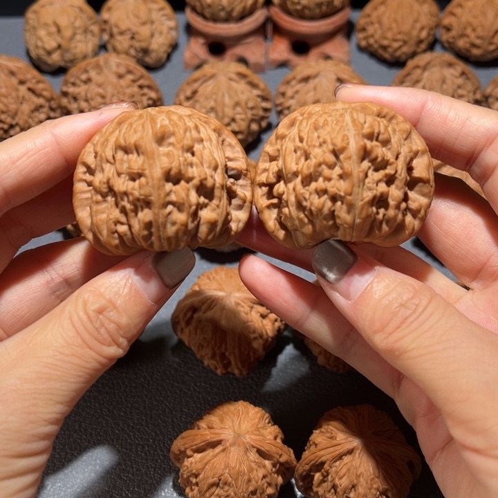 吊坠文玩核桃44球白