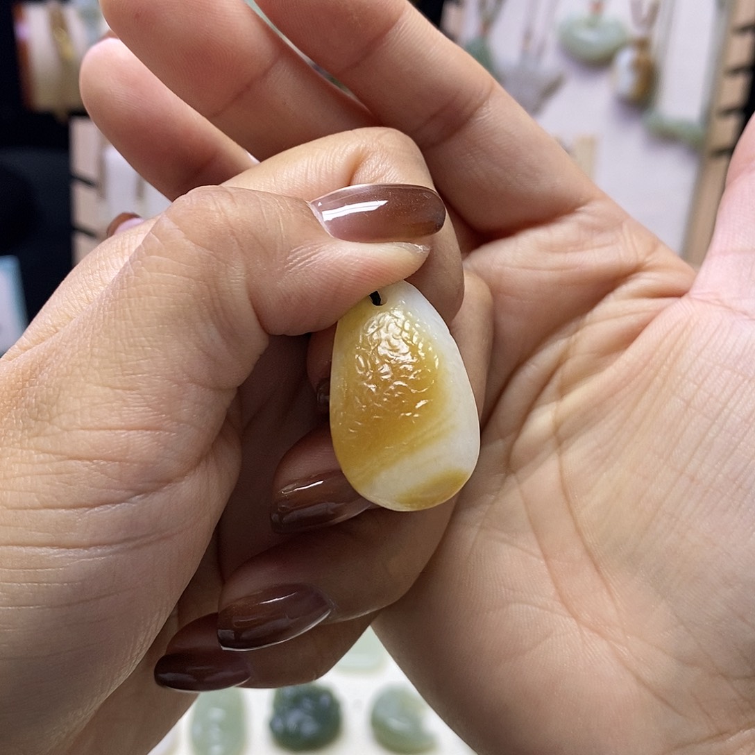 颈饰未镶嵌和田玉木***姐