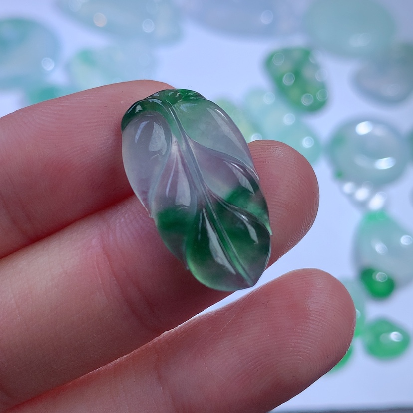 【闪购商品】翡翠颈饰未镶嵌缅甸A货翡翠