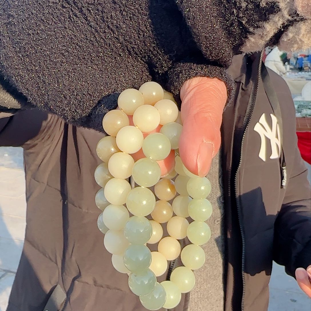 和田玉手串未镶嵌