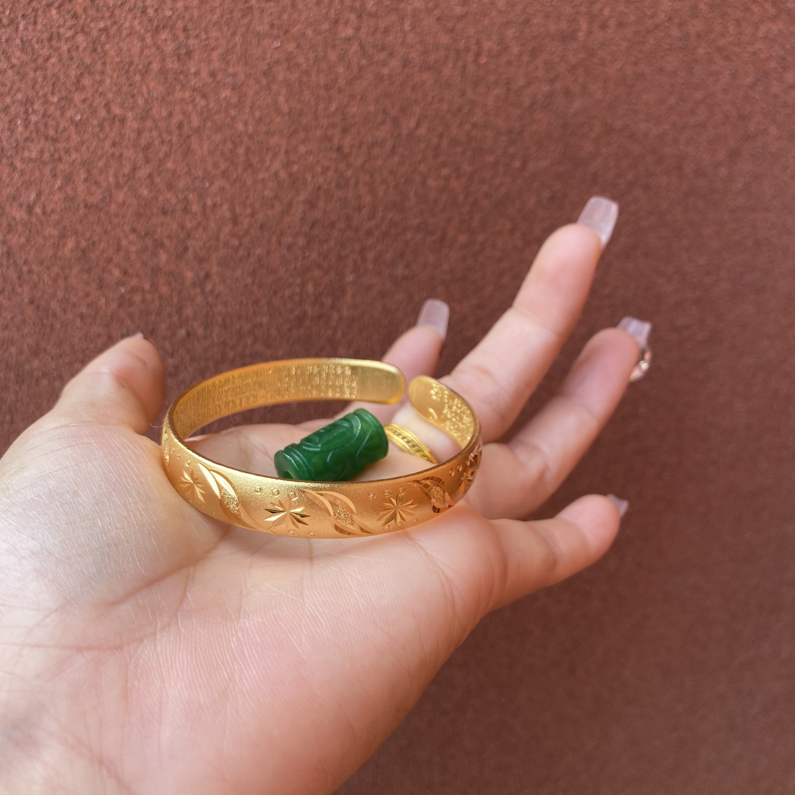 72-雕刻开口手镯-玛瑙珠多样发一