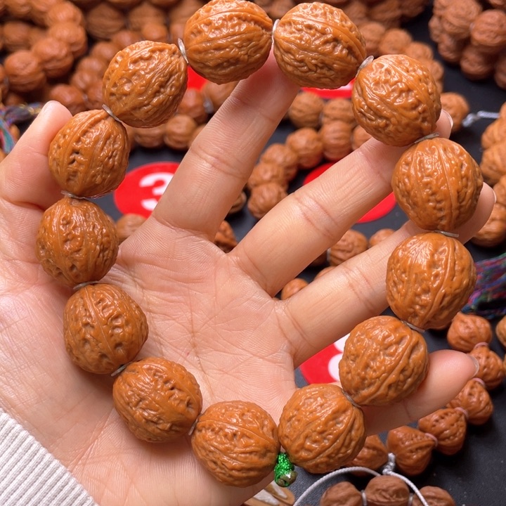 文玩核桃吊坠小枣