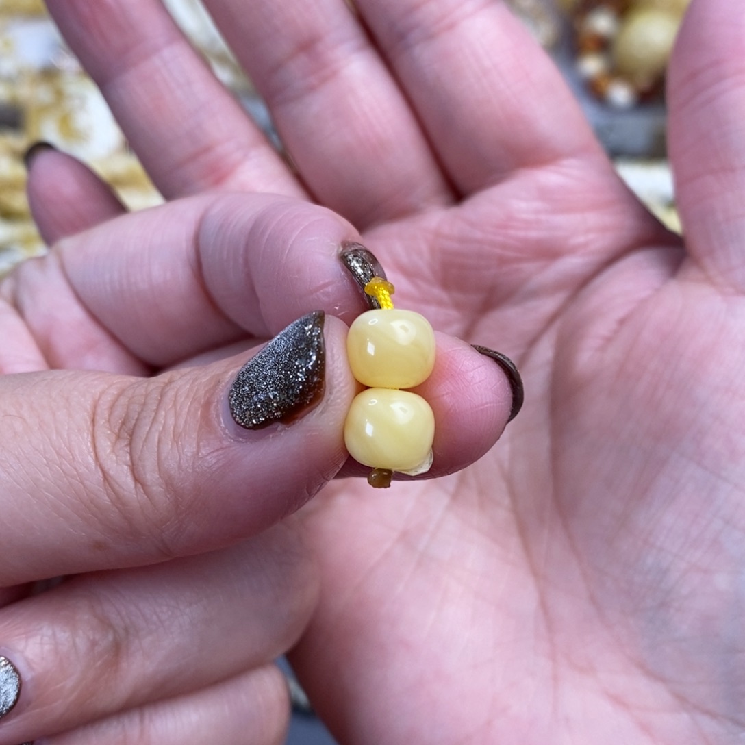 琥珀裸石未镶嵌阿尔卑斯奶白对珠8×7