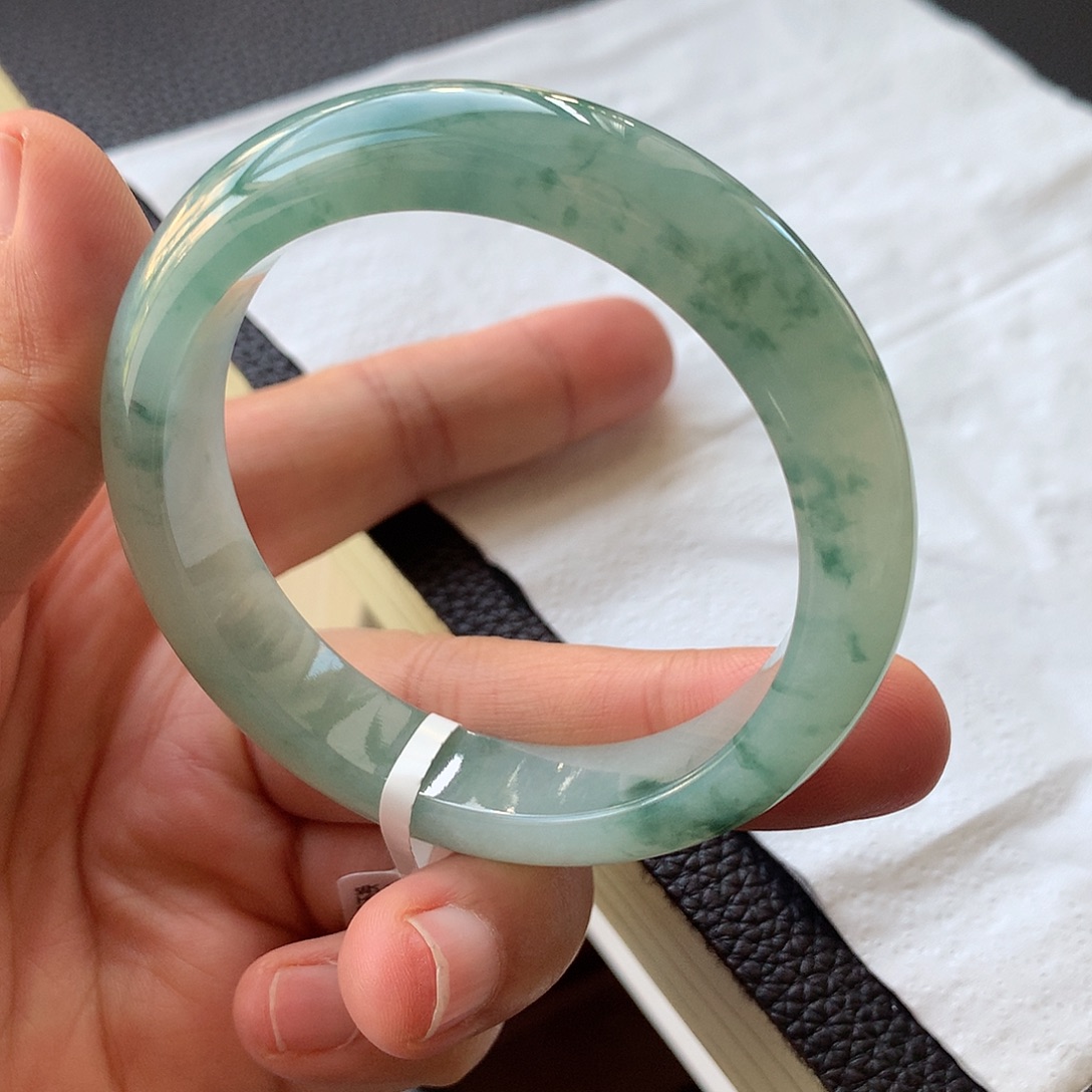 翡翠未镶嵌手镯17号