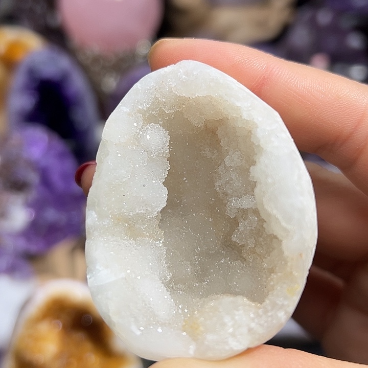 未镶嵌水晶珠宝半成品