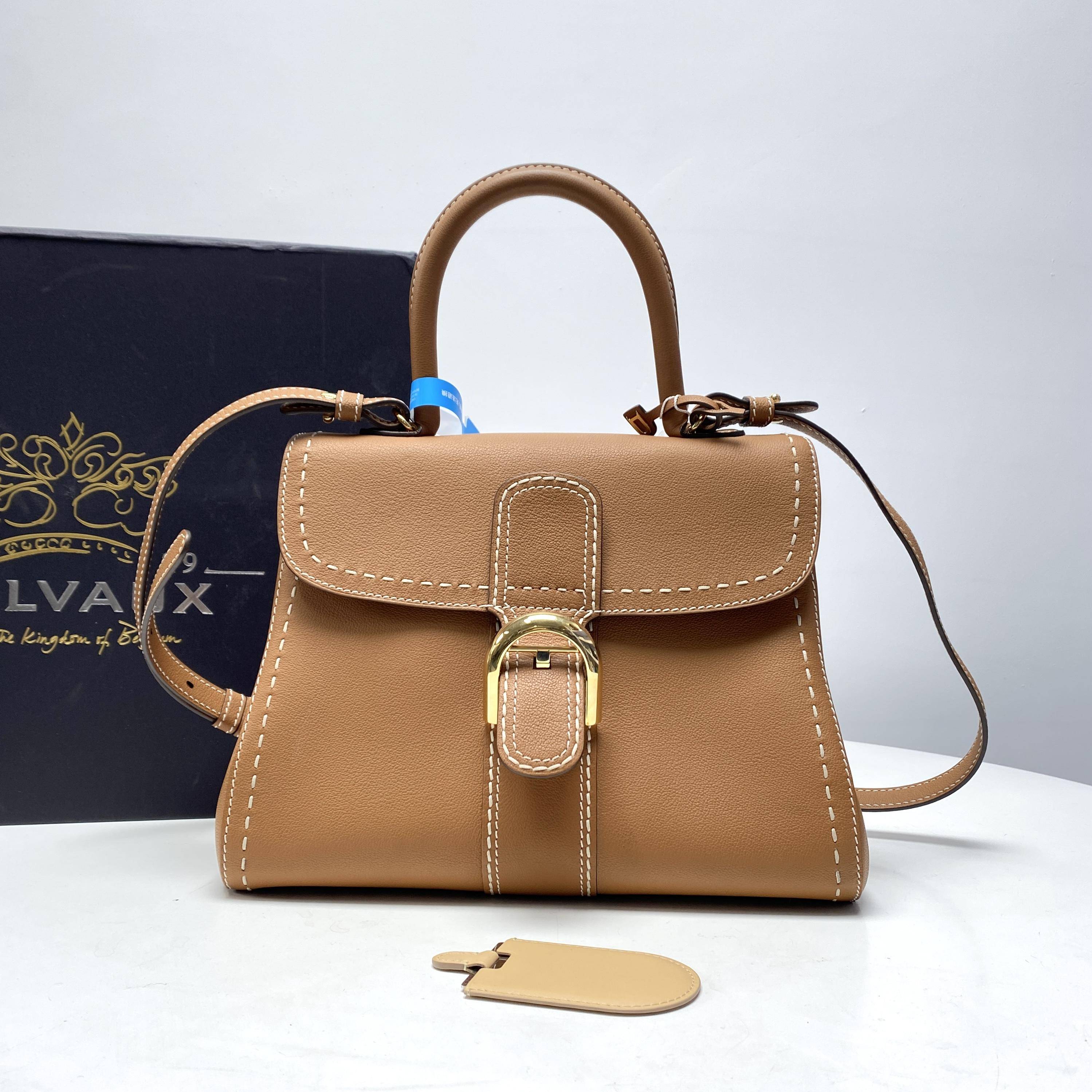 胖虎曼曼/德尔沃/95新/公价0/箱包/斜挎包/312502050004