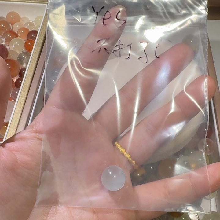 Y***s水晶珠宝半成品未镶嵌