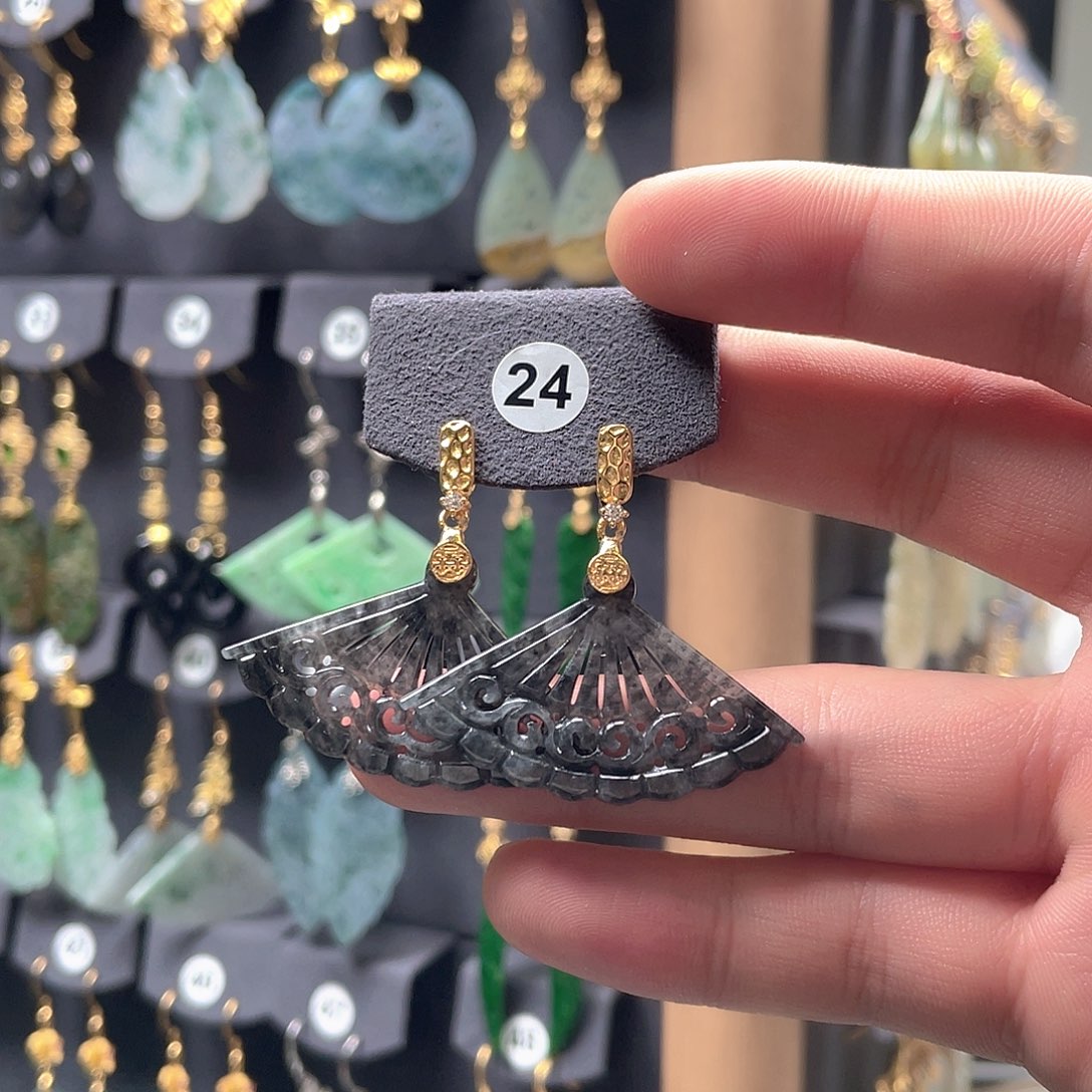 翡翠未镶嵌耳饰翡翠