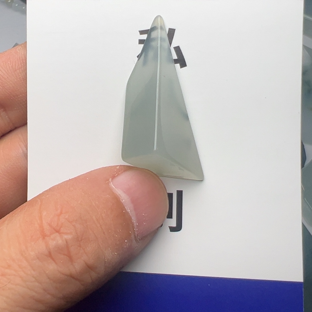 定制翡翠未镶嵌不包工