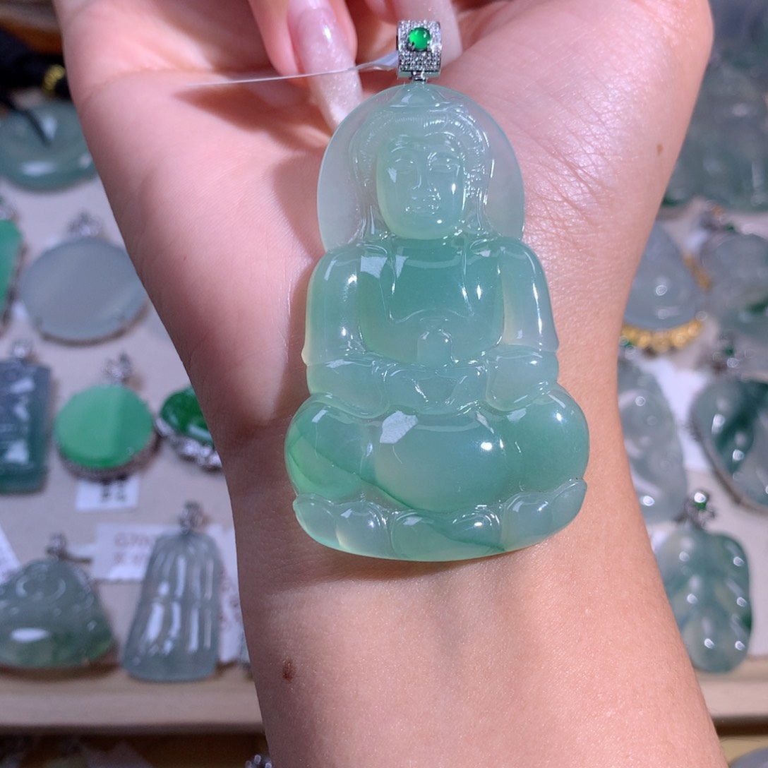 翡翠吊坠(不含链)18K金镶嵌