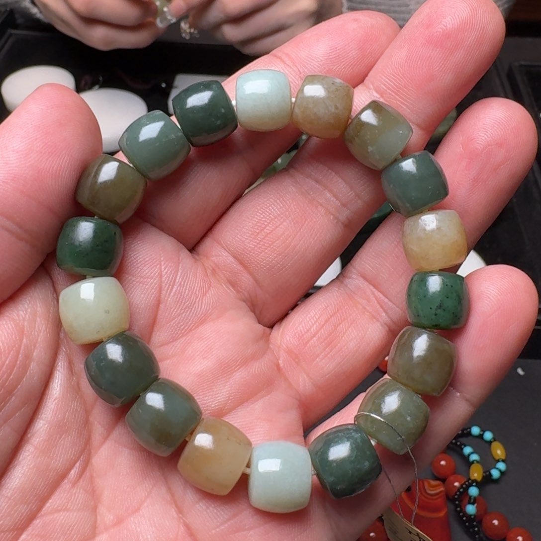 和田玉手链未镶嵌卡12直切