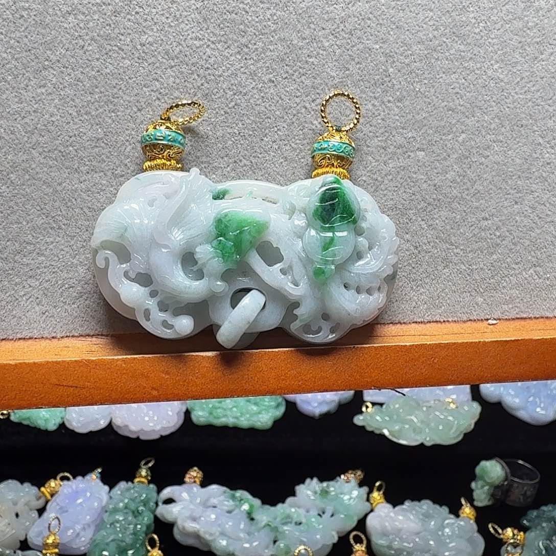 吊坠(赠链)未镶嵌翡翠