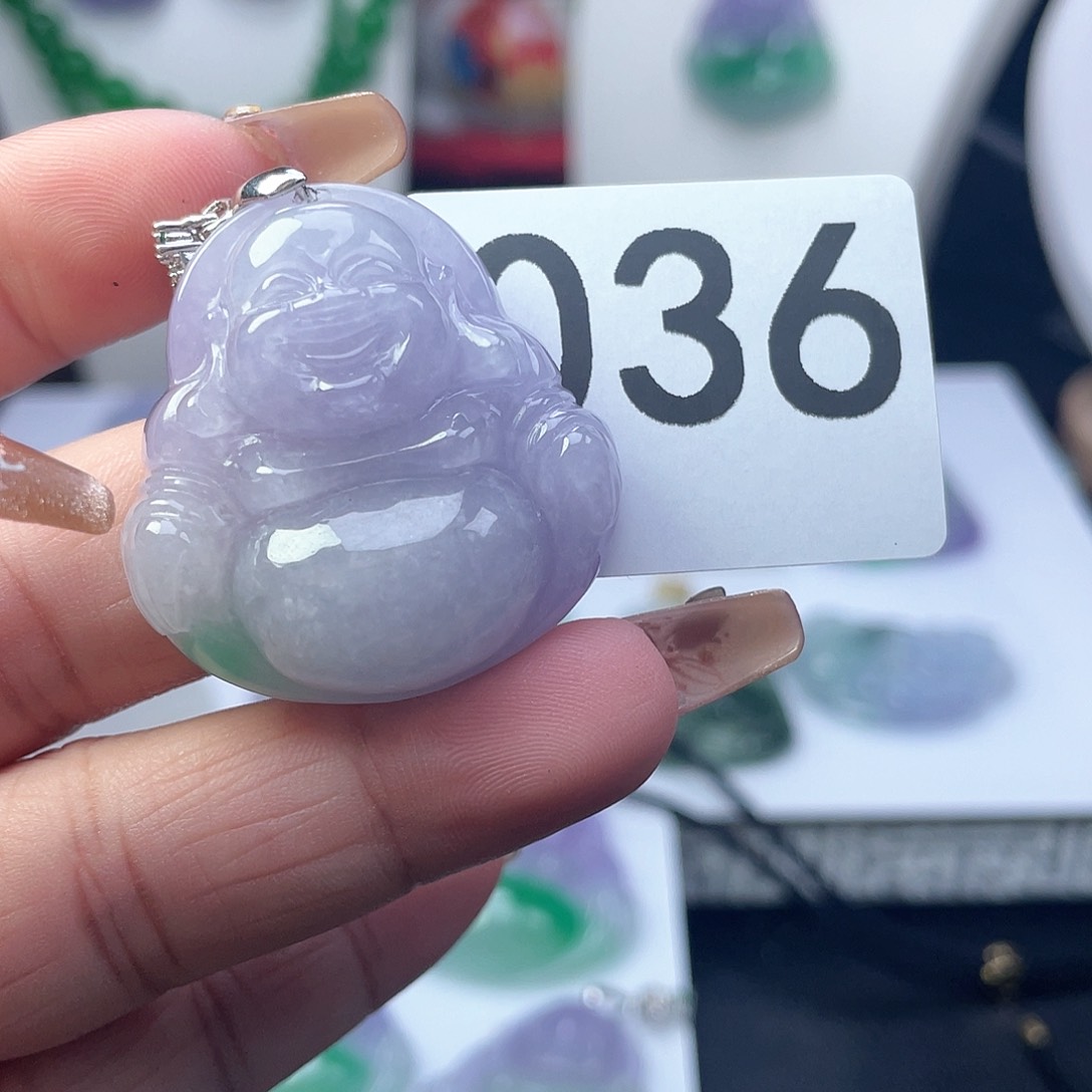 翡翠吊坠(赠链)未镶嵌