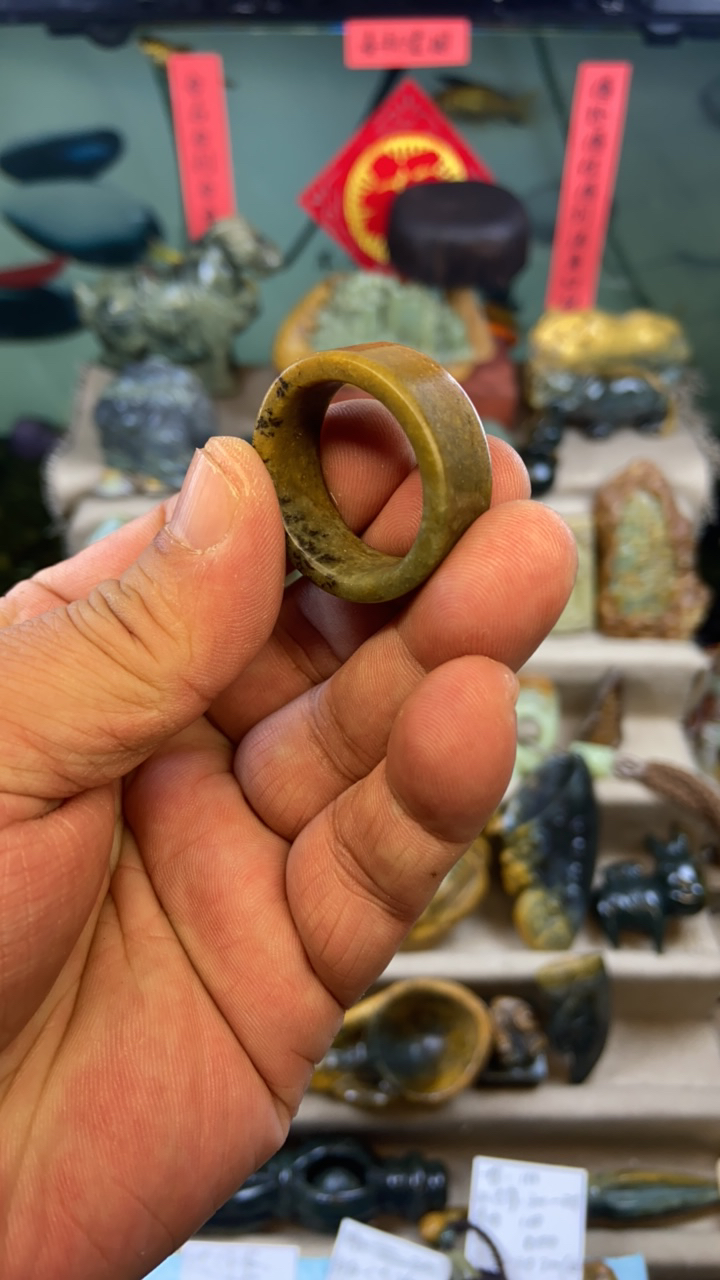 岫岩河磨玉素戒圈